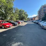 Boutique Magenta Gold Apartment with parking place