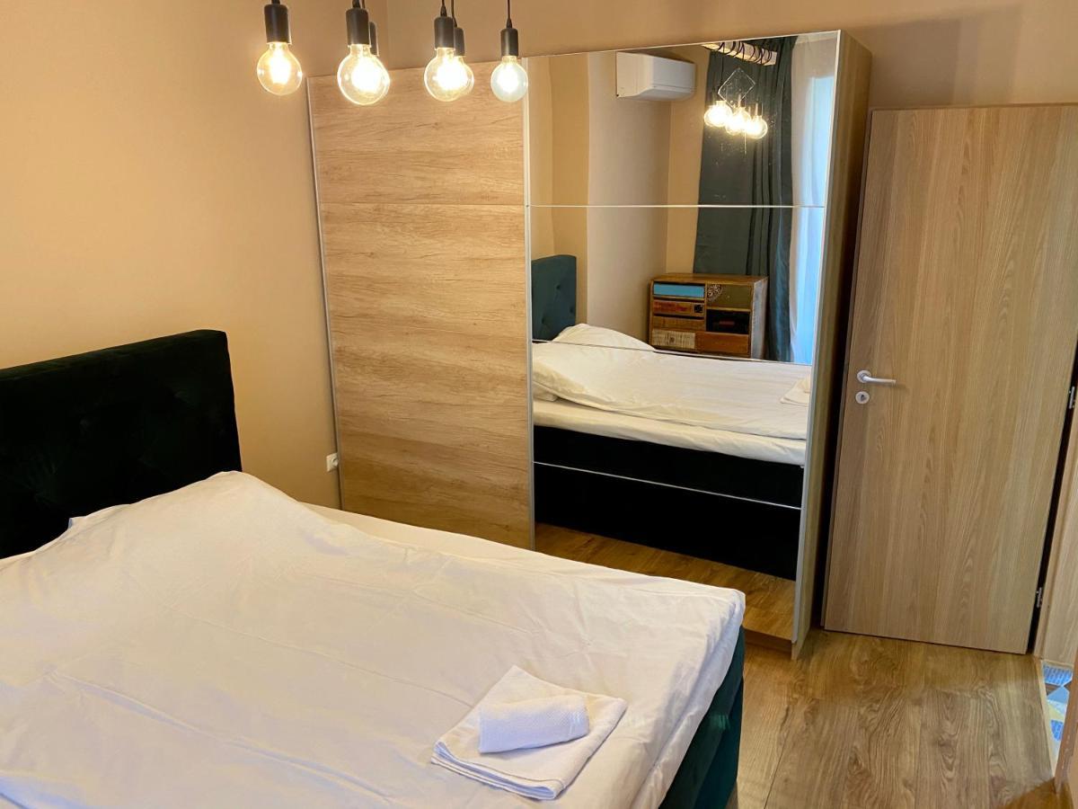 Appartement Boutique Magenta Gold With Parking Place *